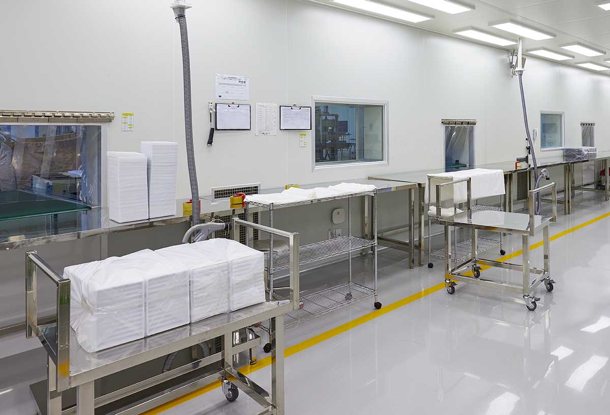 Cleanroom inspection line